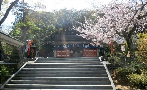 淵神社