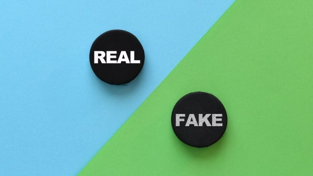 fakeかrealかという選択のイメージ