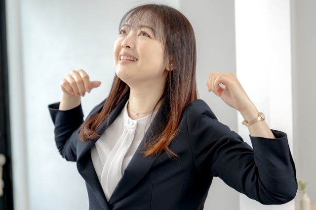 やる気がみなぎるビジネスウーマン